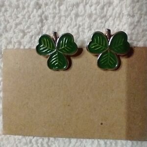 Green shamrock Irish clover leverback earrings